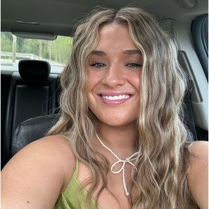 Meet your Posher, Lily